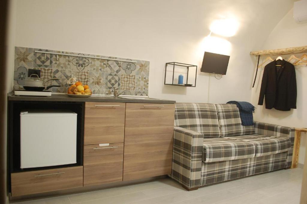 Legnosuites 3 Rooms 3 Bathrooms Group And Family By Houseinナポリ エクステリア 写真