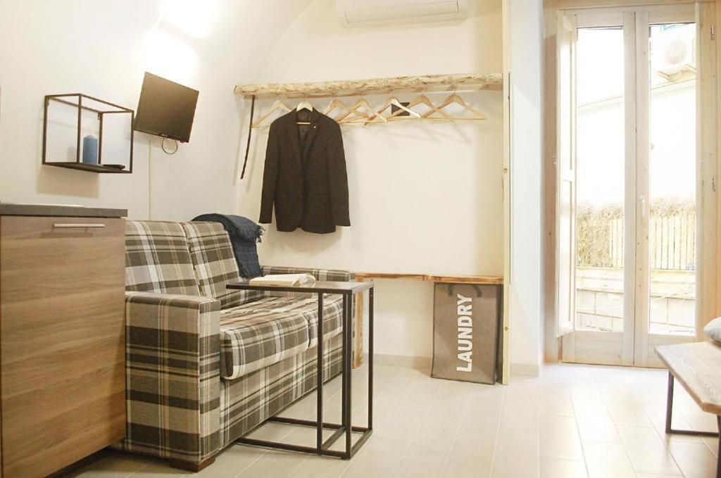 Legnosuites 3 Rooms 3 Bathrooms Group And Family By Houseinナポリ エクステリア 写真